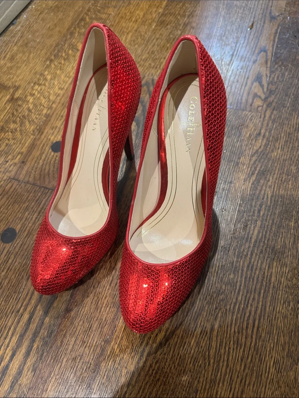 Cole Haan Red Sequin/Round Toe Stiletto 4” Pumps/Size 6.5/NWOT! Nike Air Comfort